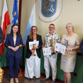 powiększ zdjęcie: Podsumowanie sportowego roku szkolnego 2024/2025 w legnickim ratuszu