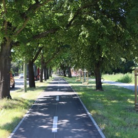 powiększ zdjęcie: Odbiory w zakresie robót drogowych na al. Rzeczypospolitej zakończone