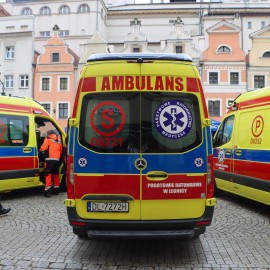 powiększ zdjęcie: Nasz region wzbogacił się o karetki z najwyższej półki