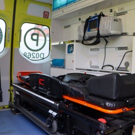 powiększ zdjęcie: Nasz region wzbogacił się o karetki z najwyższej półki