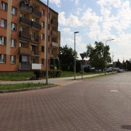 powiększ zdjęcie: Trwają prace przy przebudowie ul. Łowickiej