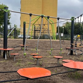 powiększ zdjęcie: LBO 2025. Na Zosinku powstał atrakcyjny park linowy