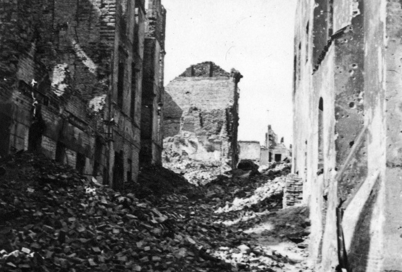 Powstanie Warszawskie w obiektywie Zbigniewa Grochowskiego