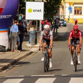 powiększ zdjęcie: Olav Kooij wygrał w Legnicy pierwszy etap 82. Tour de Pologne