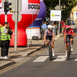 powiększ zdjęcie: Olav Kooij wygrał w Legnicy pierwszy etap 82. Tour de Pologne