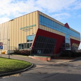 Modernizacja hali przy ul. Lotniczej. Podpisano umowę na drugi etap prac