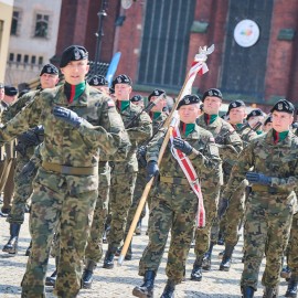 powiększ zdjęcie: Święto Wojska Polskiego w Legnicy. Patriotycznie i radośnie