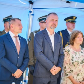 powiększ zdjęcie: Święto Wojska Polskiego w Legnicy. Patriotycznie i radośnie