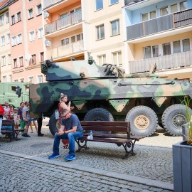 powiększ zdjęcie: Święto Wojska Polskiego w Legnicy. Patriotycznie i radośnie