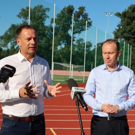 powiększ zdjęcie: Akademia piłkarska Miedzi Legnica otrzymała dofinansowanie z ministerstwa