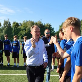 powiększ zdjęcie: Akademia piłkarska Miedzi Legnica otrzymała dofinansowanie z ministerstwa