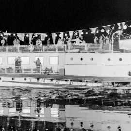 powiększ zdjęcie: Kino na Zamku – popłyniemy w rejs pod gwiazdami