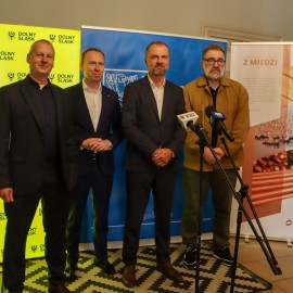 Zaprezentowano nowego dyrektora legnickiej sceny i pożegnano starego