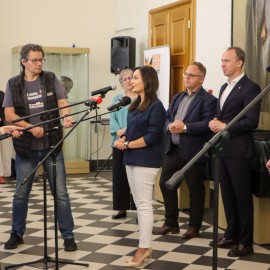 powiększ zdjęcie: Najstarsza kapsuła czasu jest w Legnicy. Poznaliśmy jakie skarby kryła