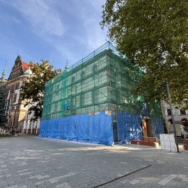 powiększ zdjęcie: Trwa rewitalizacja tzw. małego budynku urzędu miasta