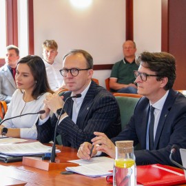 Ważne uchwały na nadzwyczajnej sesji Rady Miejskiej