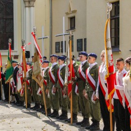 powiększ zdjęcie: Legnica pamięta o ofiarach II wojny światowej