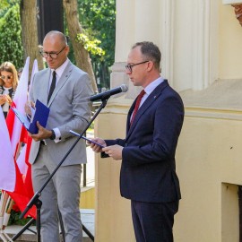 powiększ zdjęcie: Legnica pamięta o ofiarach II wojny światowej