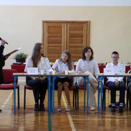 powiększ zdjęcie: Sejm Dzieci i Młodzieży – szkolna debata o demokracji w SP nr 9