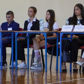 powiększ zdjęcie: Sejm Dzieci i Młodzieży – szkolna debata o demokracji w SP nr 9