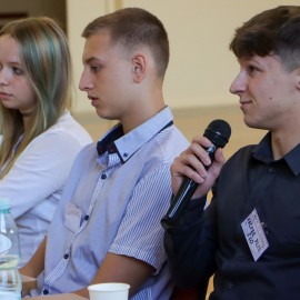 powiększ zdjęcie: Sejm Dzieci i Młodzieży – szkolna debata o demokracji w SP nr 9