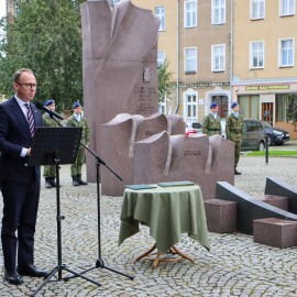 powiększ zdjęcie: Legnica uczciła Światowy Dzień Sybiraka
