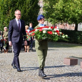 powiększ zdjęcie: Legnica uczciła Światowy Dzień Sybiraka