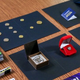 powiększ zdjęcie: Nasze przesłanie do przyszłych pokoleń - zamykamy kapsułę czasu na wieki