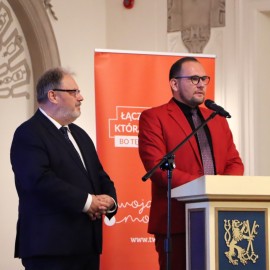 powiększ zdjęcie: Legniccy uczniowie wzięli udział w Wielkiej Prelekcji o Honorowym Krwiodawstwie