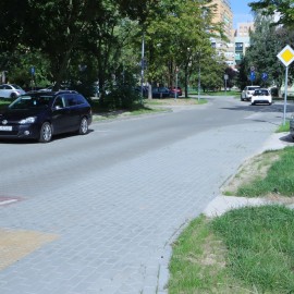 powiększ zdjęcie: Legnicki Program Drogowy. Zakończyła się przebudowa ul. Łowickiej