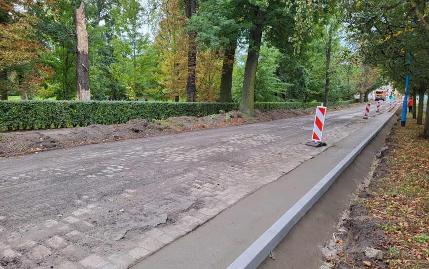 Remont ul. Powstańców Śląskich. Zobacz jak przebiegają prace