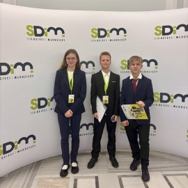 Legniccy uczniowie w Sejmie Dzieci i Młodzieży