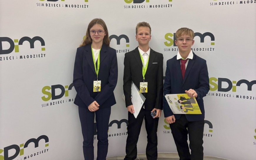 Legniccy uczniowie w Sejmie Dzieci i Młodzieży
