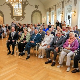 powiększ zdjęcie: Złote i szmaragdowe gody legnickich par