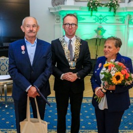 powiększ zdjęcie: Złote i szmaragdowe gody legnickich par