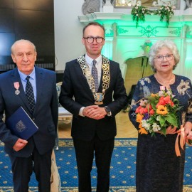 powiększ zdjęcie: Złote i szmaragdowe gody legnickich par