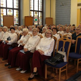 powiększ zdjęcie: Legnicki Uniwersytet Trzeciego Wieku rozpoczął nowy rok akademicki