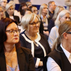 powiększ zdjęcie: Miejskie obchody Dnia Edukacji Narodowej w II Liceum Ogólnokształcącym