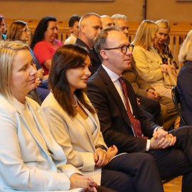 powiększ zdjęcie: Miejskie obchody Dnia Edukacji Narodowej w II Liceum Ogólnokształcącym