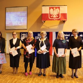 powiększ zdjęcie: Miejskie obchody Dnia Edukacji Narodowej w II Liceum Ogólnokształcącym