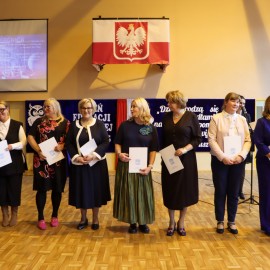 powiększ zdjęcie: Miejskie obchody Dnia Edukacji Narodowej w II Liceum Ogólnokształcącym