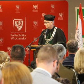 powiększ zdjęcie: Rozpoczęcie roku akademickiego w legnickiej filii Politechniki Wrocławskiej