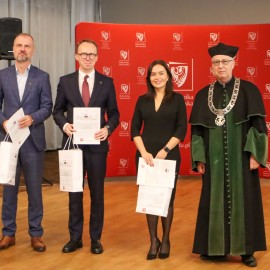 powiększ zdjęcie: Rozpoczęcie roku akademickiego w legnickiej filii Politechniki Wrocławskiej