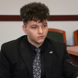 powiększ zdjęcie: Młodzieżowa Rada Miejska Legnicy rozpoczęła swoją kadencję