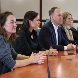 powiększ zdjęcie: Młodzieżowa Rada Miejska Legnicy rozpoczęła swoją kadencję