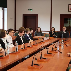 powiększ zdjęcie: Młodzieżowa Rada Miejska Legnicy rozpoczęła swoją kadencję