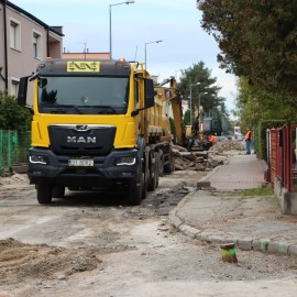powiększ zdjęcie: Legnicki Program Drogowy. Rozpoczął się remont ul. Słonecznej