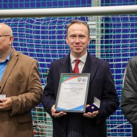 powiększ zdjęcie: Nowe boisko Akademii Piłkarskiej Miedzi Legnica otwarte