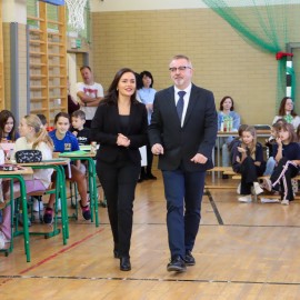 powiększ zdjęcie: By zdrowym być – legniccy uczniowie biorą udział w konkursie profilaktycznym