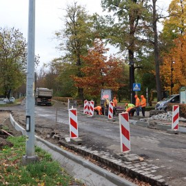 powiększ zdjęcie: Remont ul. Powstańców Śląskich. Zobacz jak przebiegają prace